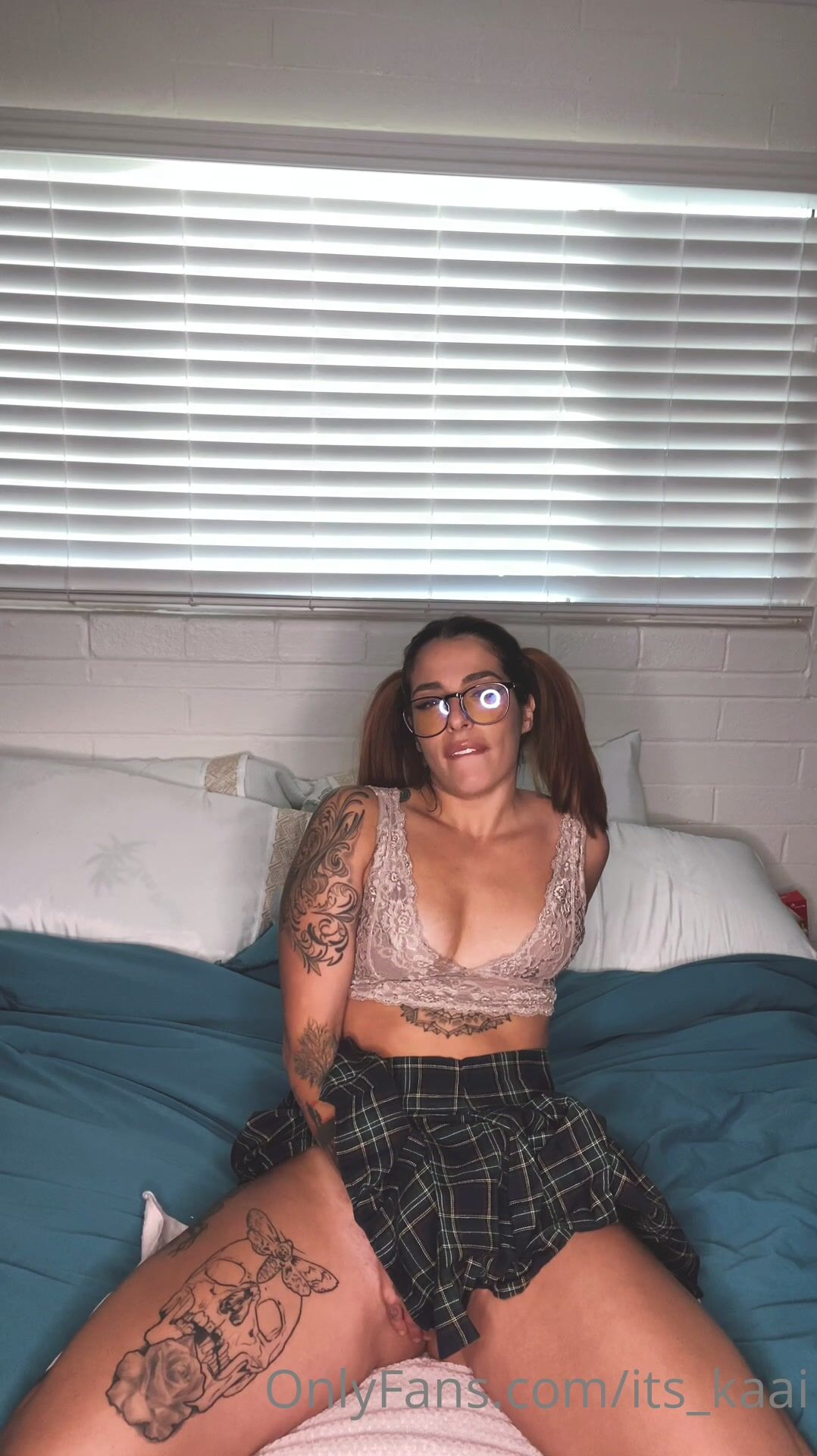 Brunette Sucking Dick