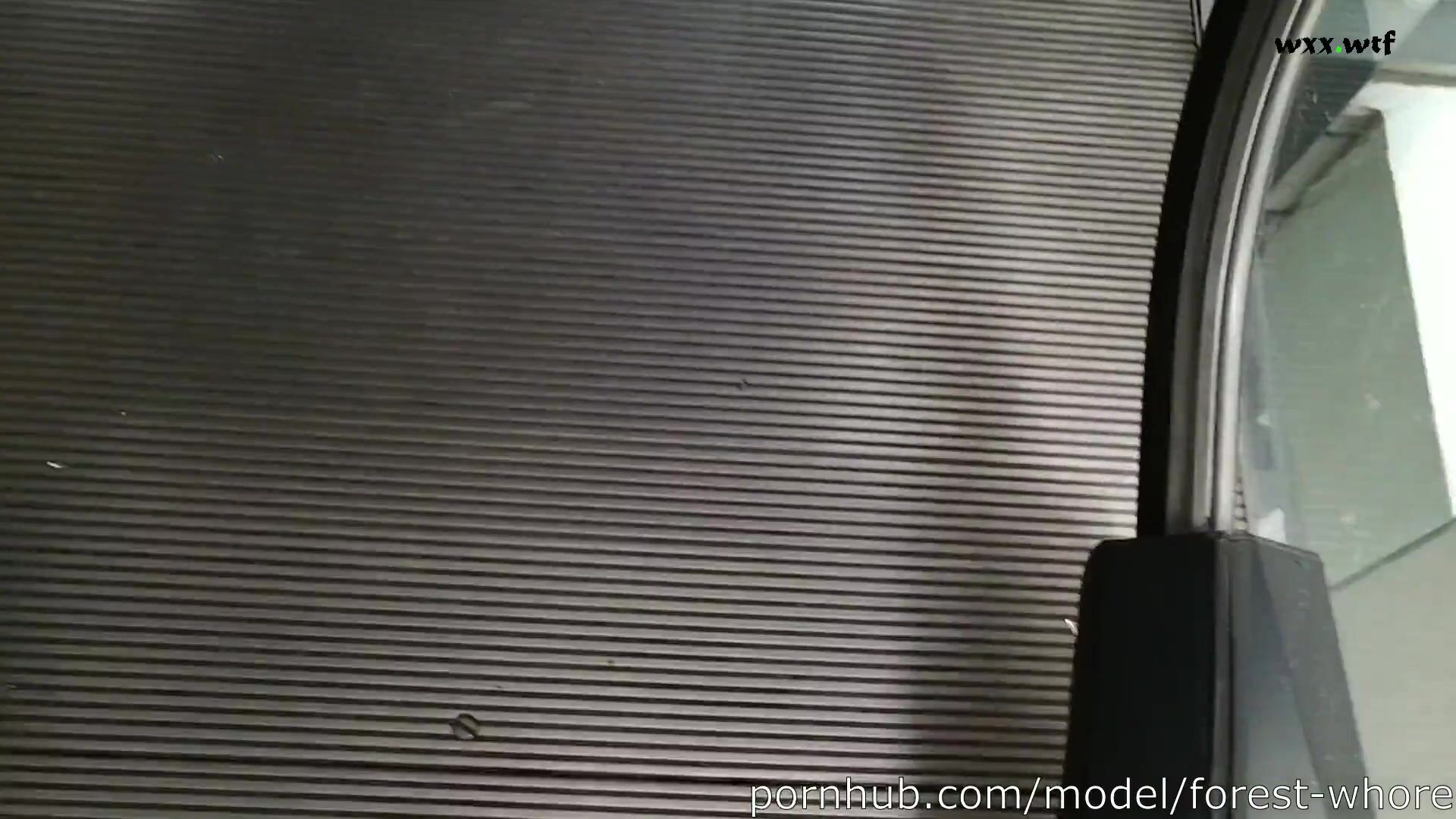 Actress — Forest Whore_11 — Prolapse in a changing room [2019-06] - wxx.wtf