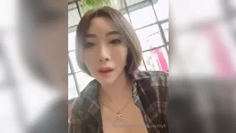 muaymyb the stubborn slut fucks herself with a phallus