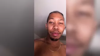 Ricky Johnson   play with a sexy model