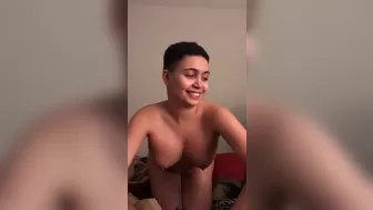 Ricky Johnson  chaturbate teen babe plays with pussy