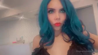 Lizzy Laynez aka lizzylaynez  charming babe masturbates shaved vagina