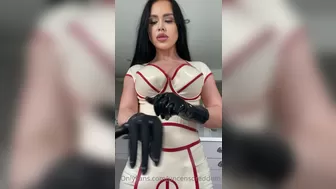 Obey Angelina aka uncensorredom  live video chat with a very young whore