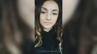 pizzapussypie wet pink webcam hole with saliva