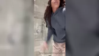 mayafarrell8 record juicy masturbation of my neighbor