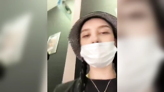 chappybunny трахает киску пальчиком