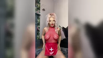 daisymayvip onlyfans Naked naughty in fries