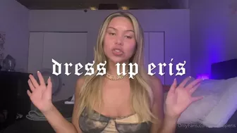 dressuperis Lush ass shows its shape