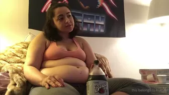chubbychiquita Wonderful woman gently pulls pussy
