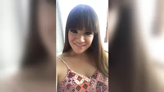 kikAlison Rey Shy model masturbates cunt