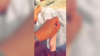 gwen singer Beautiful bitch shows off gorgeous breasts