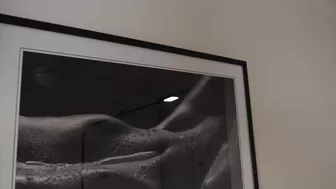 elle knox Young female fucks pussy dildo