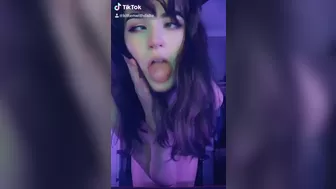 cutelilkitten Passionately jerking off her wet cunt
