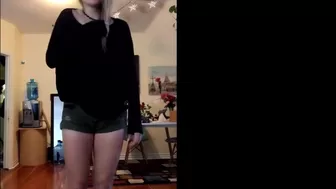 Katie (@katiecutie) onlyfans Shy fucks her tender ass