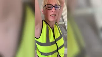 BoltOnWife (@boltonwife) onlyfans Hot handjob masturbating pussy