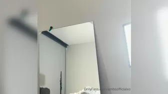 Ambsofficialxo onlyfans Hot chick fucks both holes