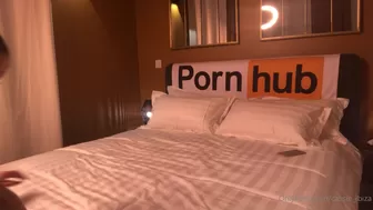 Cassie Del Isla (@cassie Busty kurva jerks her pussy and squirts