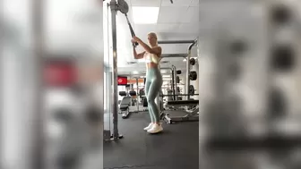 toneupwithtay Playful woman caresses shaved pussy