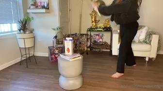 shiaswordgirl Stunning lady striking in her beauty