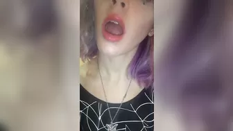 Laiste Girl Busty ruining caresses vagina