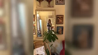 Maud Suicide Gorgeous lady pulls her pussy with her hand