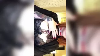 Maud Suicide Crazy chick turns a huge ass