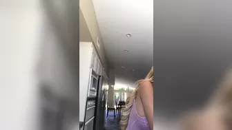 Lynaritaa Crazy chick jumps on the phallus