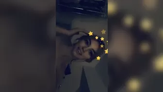 Laiste Girl Amazing kralja masturbates in private