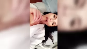 Bordeaux masturbates in front of the webcam