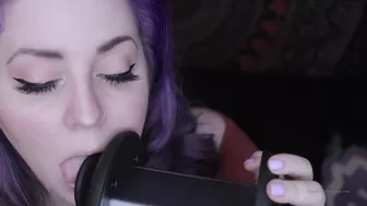 dovey Naughty Curvy Fucks Herself With A Phallus