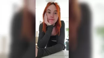 catzii Hot chick caresses big ass