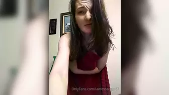 lawlessangel87 Beautiful bitch shows shaved holes