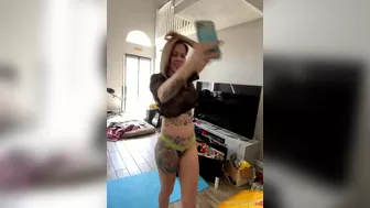 kandieangel Lush ass shows its shape