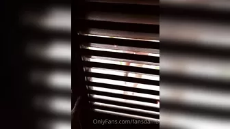 fansdama juicy babe creases her tits