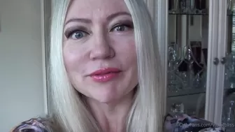 Violet Bliss (@violetbliss) onlyfans Seductive blonde fucks sex toys