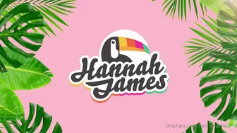 Hannah James aka hannahjames710 onlyfans Fox rubs her tits and communicates with the chat