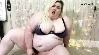 FUCK MY PRETTY PINK PUSSY_queenivybbw_720p