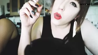 HUMAN ASHTRAY POV_Mistress Komakino_720p