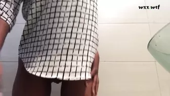 Horny Receptionist Takes Break to Fingerfuck Pussy & Cum in Public Bathroom_Kandie Kayne_720p