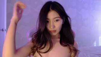 aimeclarks Cute bitch gently fingering pussy