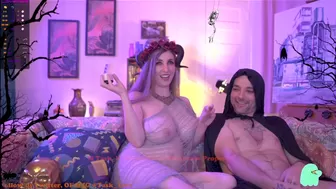 task_manager Busty babe gently pulls pussy