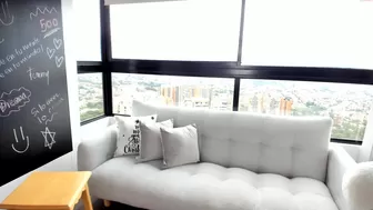 ashlyeroberts1 Naughty lady fucks her ass hard