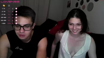 zzefirki Gorgeous krail pulls unshaven pussy