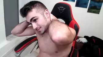 thony_grey cum from the vibrator in the ass.