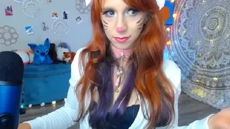squishergirl Magnificent mother dances