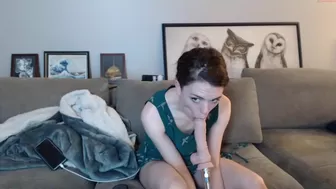 charlotte1996 Nice lady fucking pussy