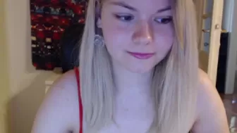 annuska18 Lustful bitch cums after handjob