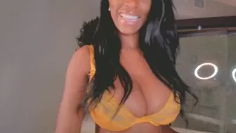 dulcemoon Vicious girls shows boobs