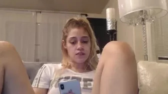 alliecat001 Luxurious doll caresses shaved cunt