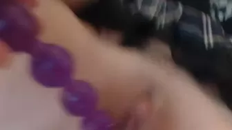 pretty38kitty gently twisting her ass